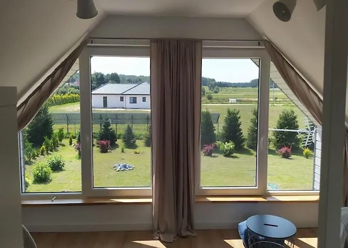 With Private Garden, Sauna, Jacuzzi بيت للعطل *